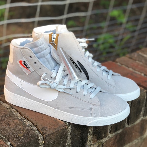 Meet your Posher, Tiffany - Picture 3 of 7